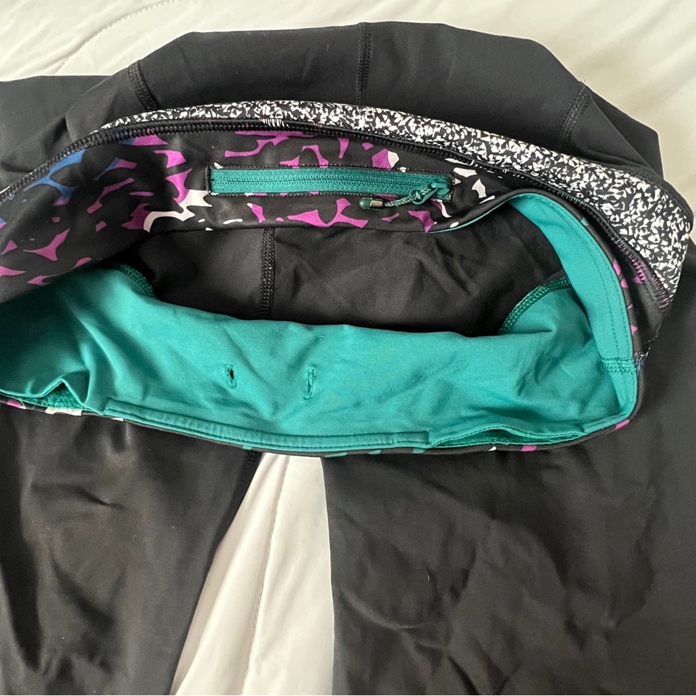 Lululemon black colorful leggings - Picture 6 of 8